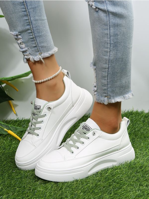 Letter Patch Lace-up Front Skate Shoes